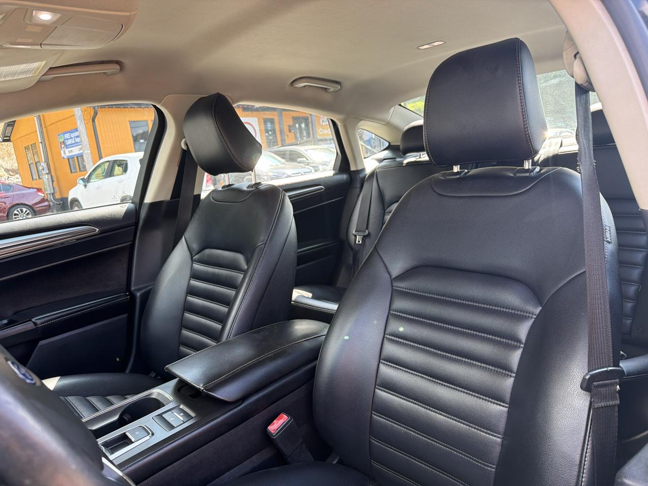 Ford Fusion SEL 2020