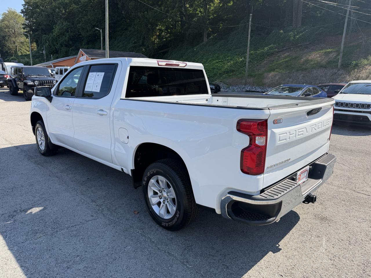 Chevrolet Silverado 1500 LT Crew Cab 4WD 2025