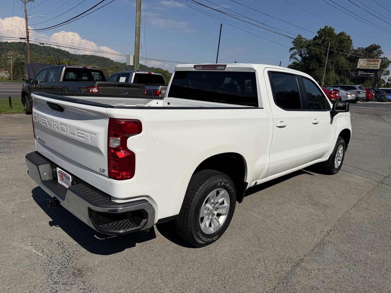 Chevrolet Silverado 1500 LT Crew Cab 4WD 2025