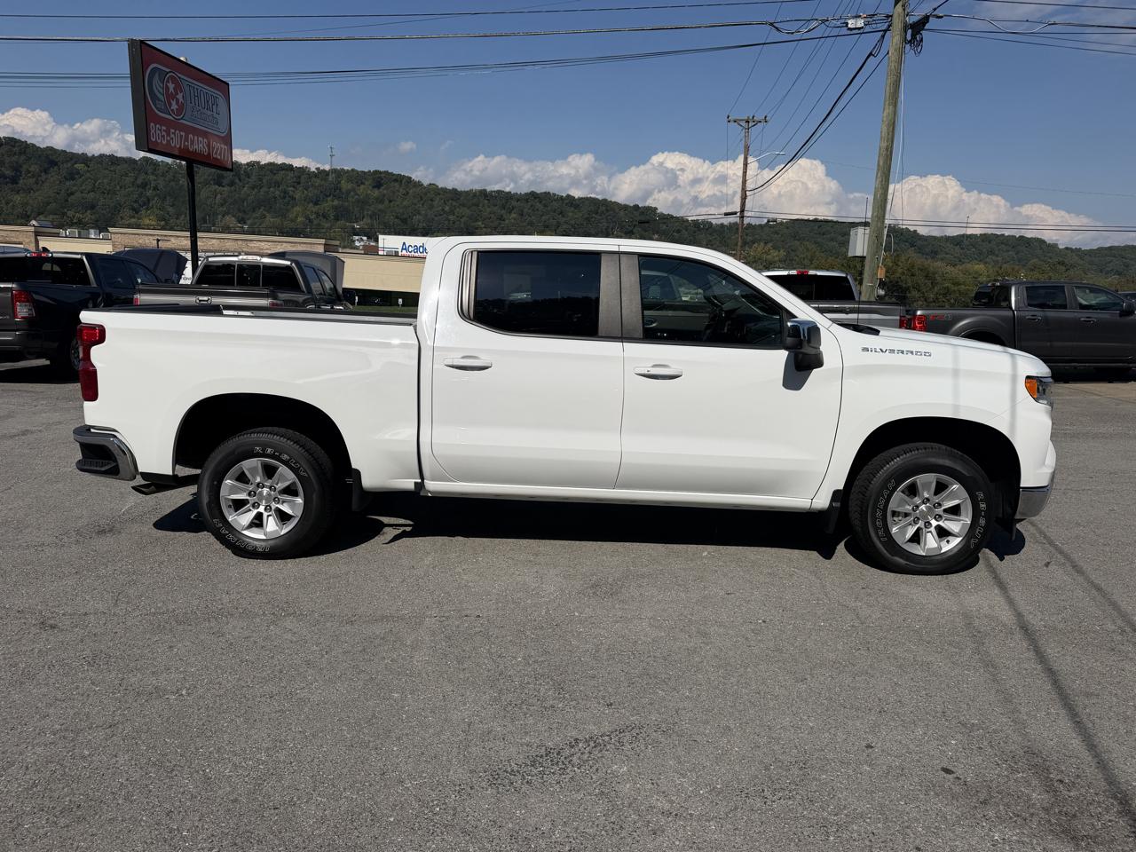 Chevrolet Silverado 1500 LT Crew Cab 4WD 2025