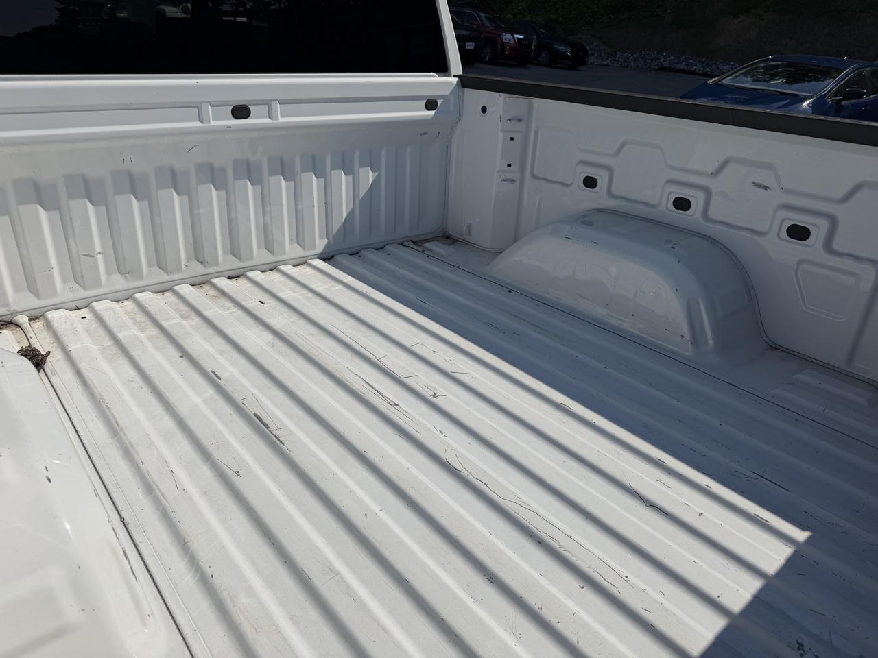 Chevrolet Silverado 1500 LT Crew Cab 4WD 2025