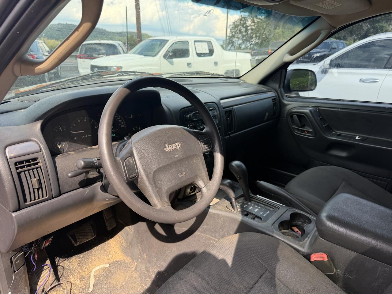 Jeep Grand Cherokee Laredo 4WD 2002