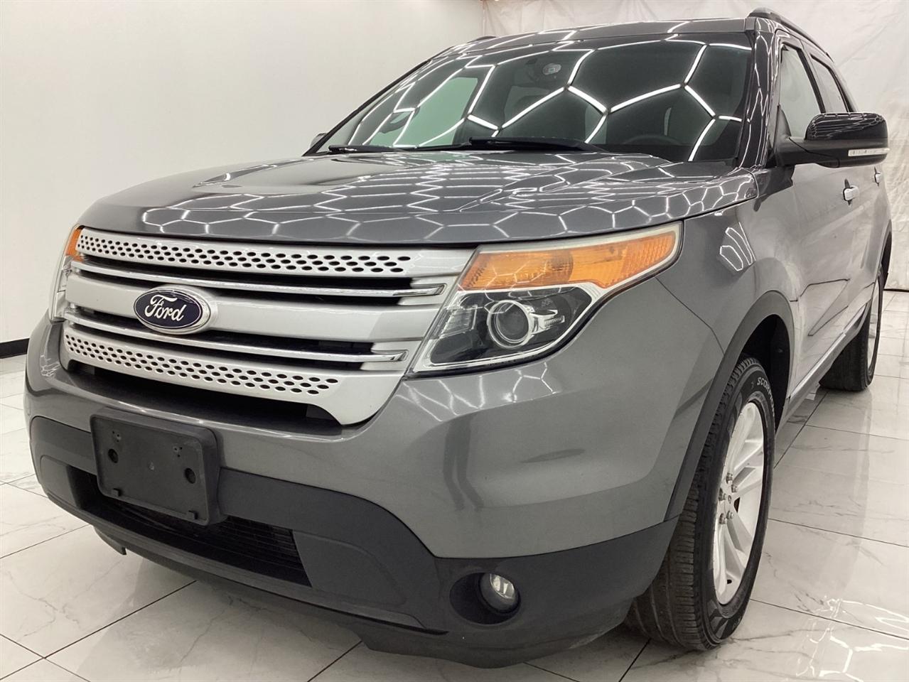 2013 Ford Explorer 4WD 4dr XLT