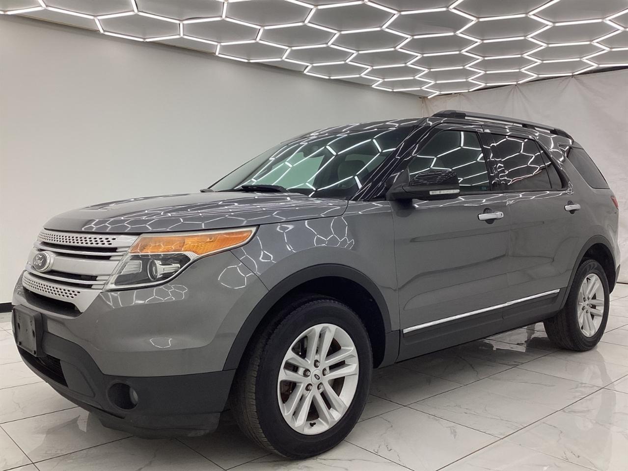 Ford Explorer 4WD 4dr XLT 2013