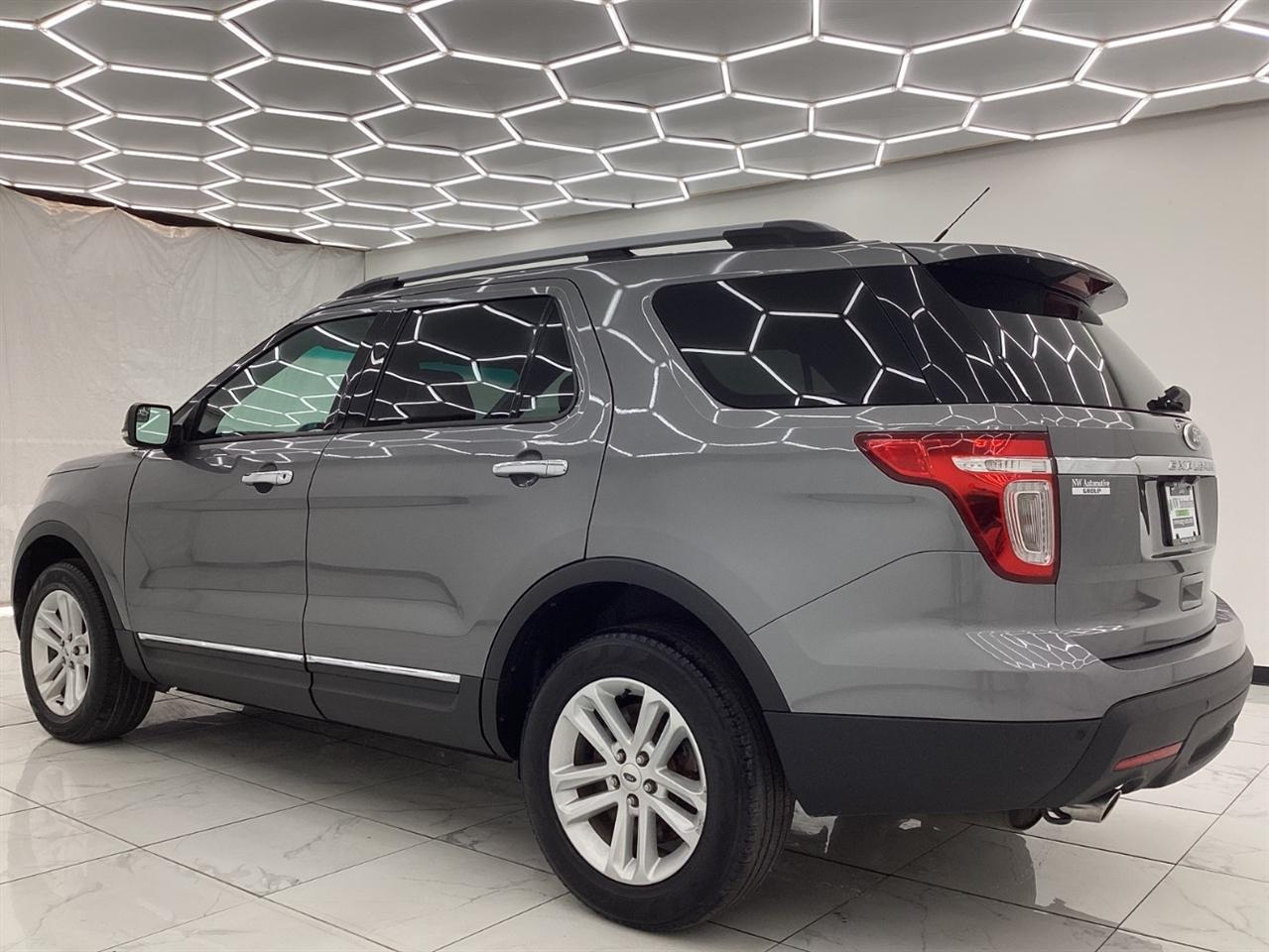 Ford Explorer 4WD 4dr XLT 2013