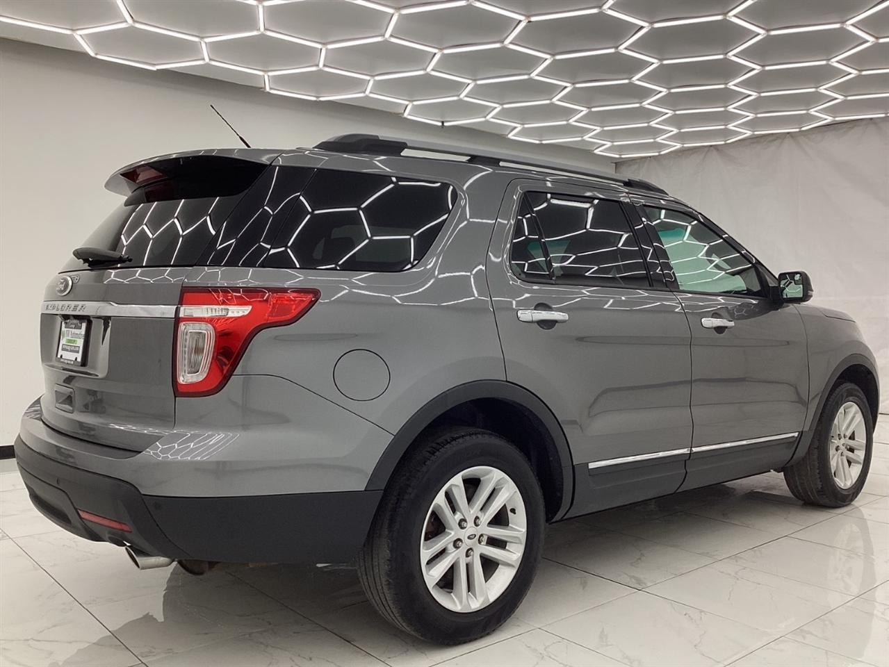 Ford Explorer 4WD 4dr XLT 2013
