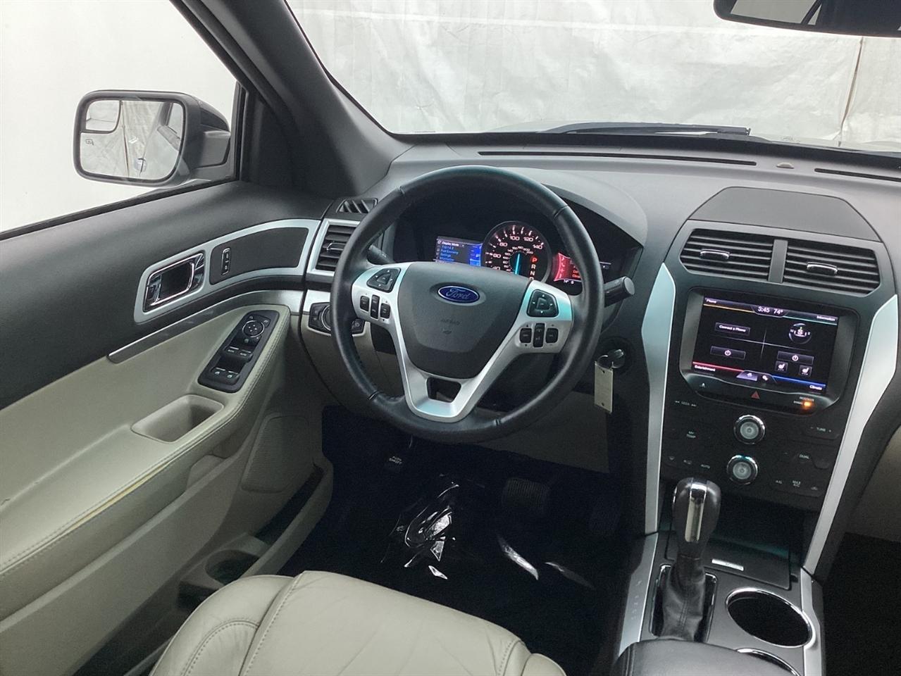 Ford Explorer 4WD 4dr XLT 2013