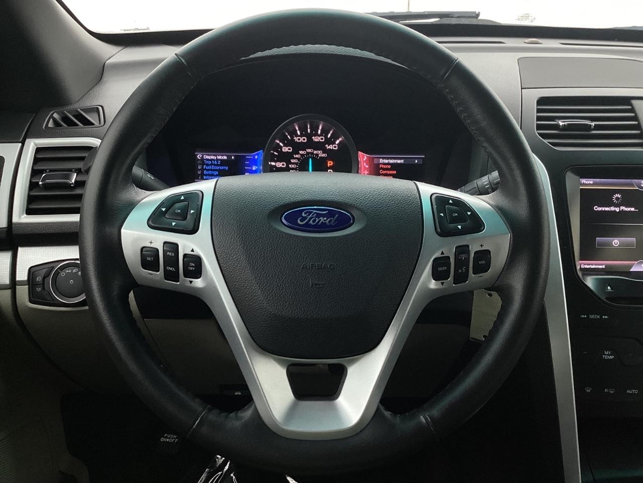 Ford Explorer 4WD 4dr XLT 2013