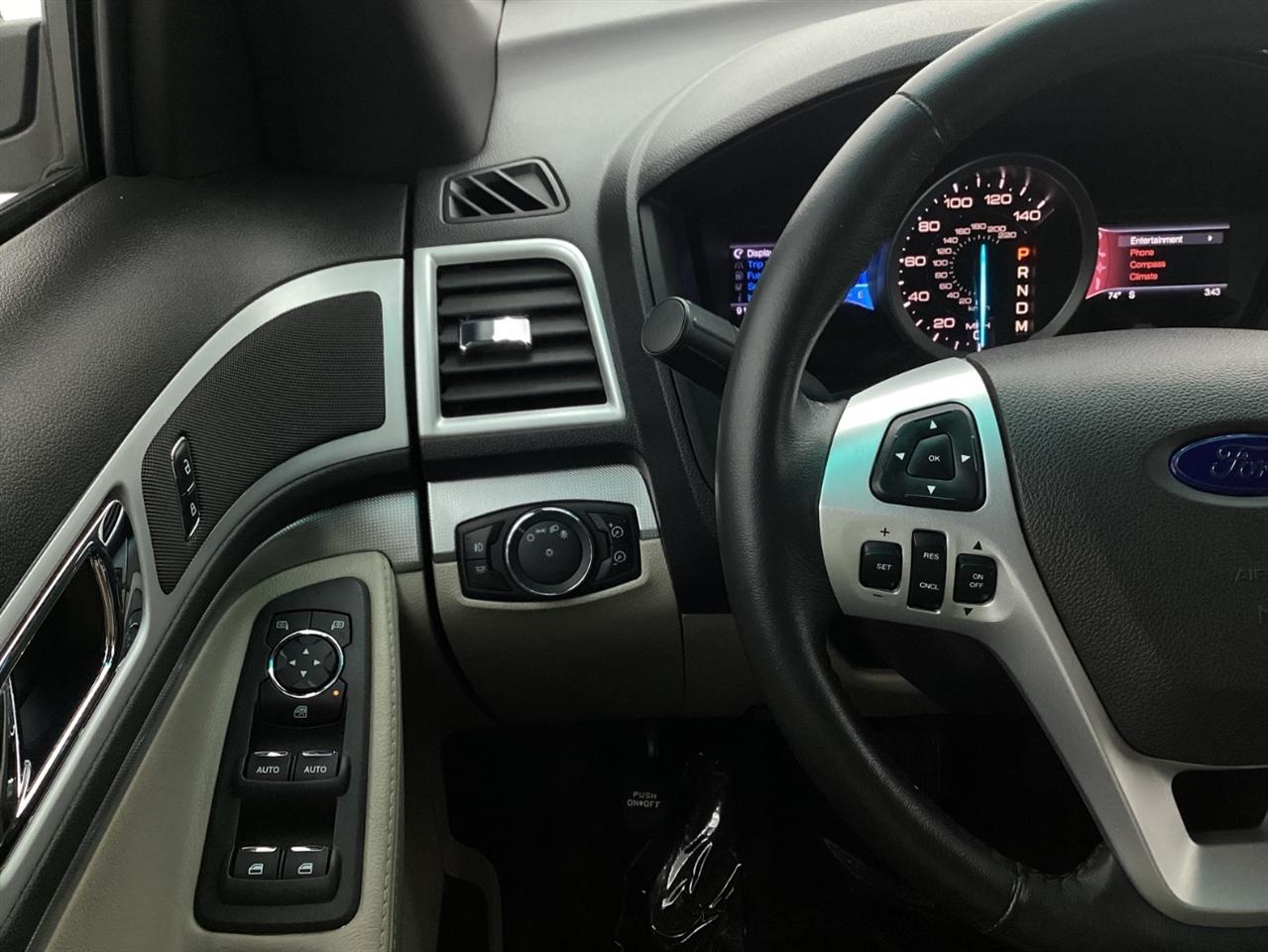 Ford Explorer 4WD 4dr XLT 2013