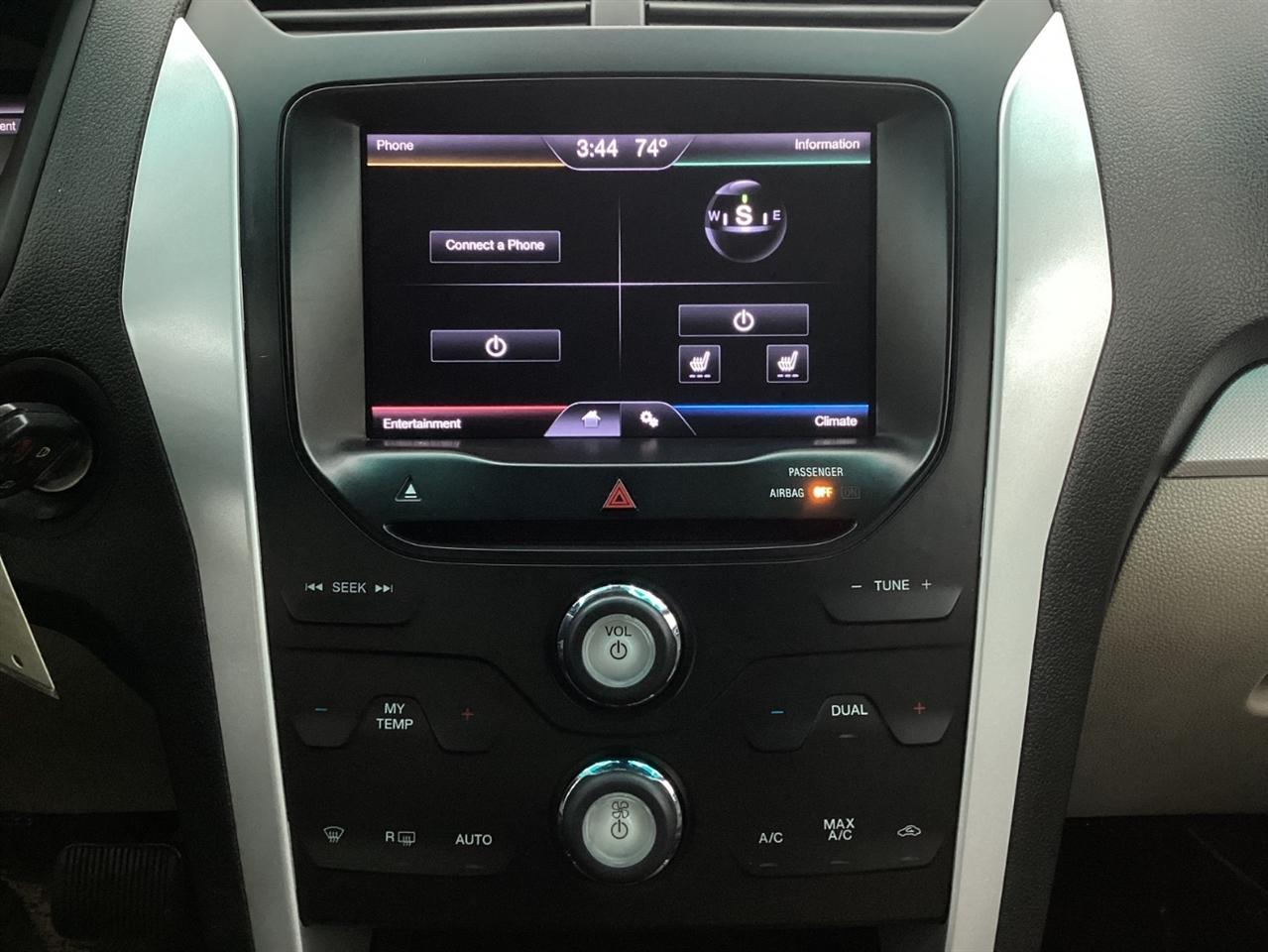 Ford Explorer 4WD 4dr XLT 2013