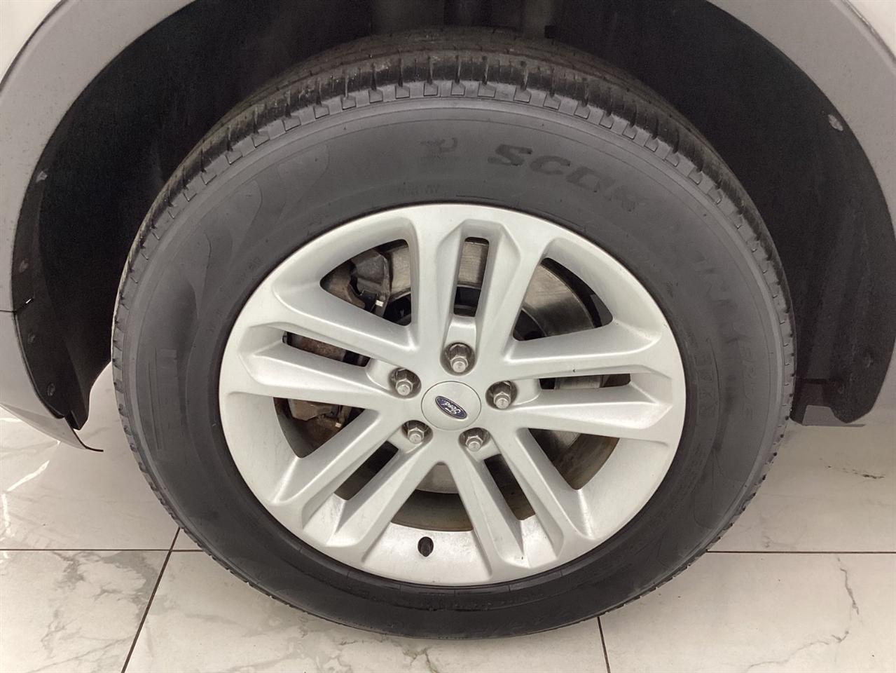 Ford Explorer 4WD 4dr XLT 2013