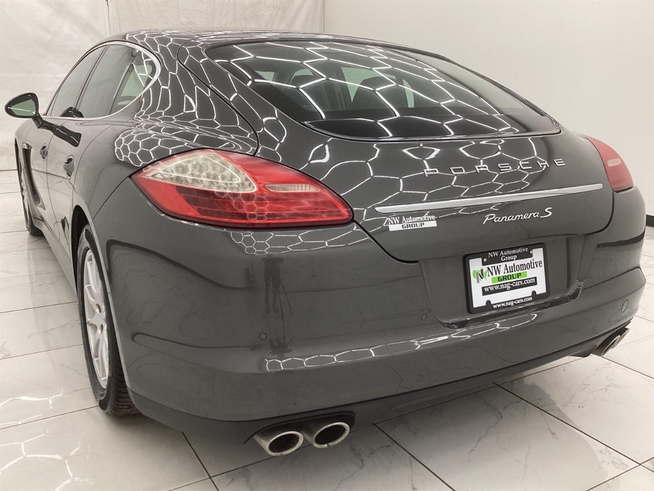 Porsche Panamera 4dr HB 4S 2013