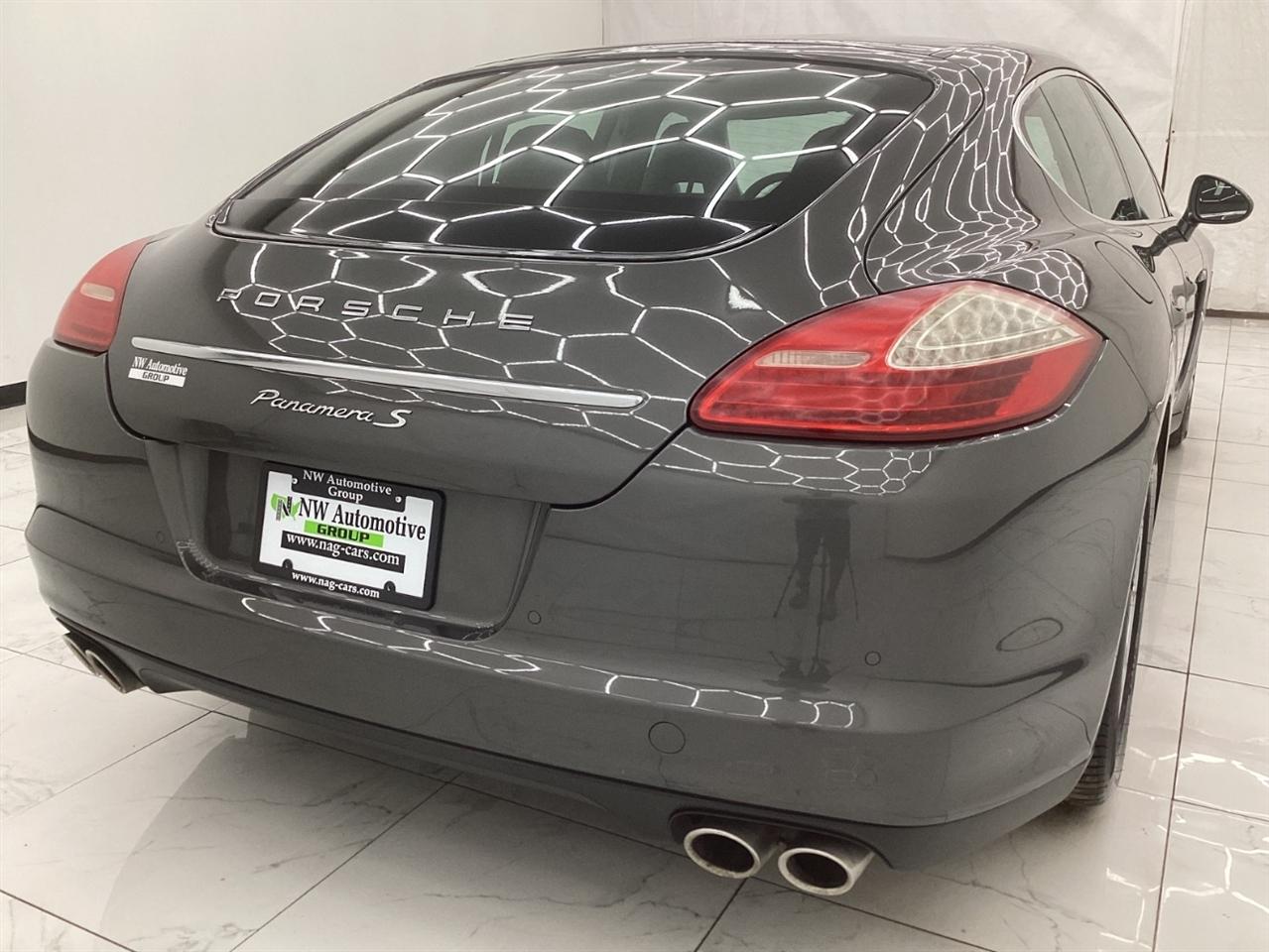 Porsche Panamera 4dr HB 4S 2013
