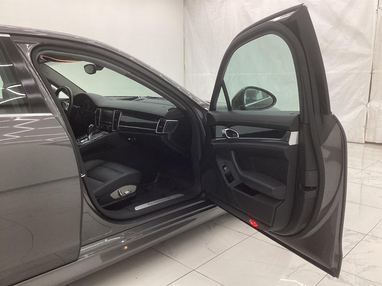 Porsche Panamera 4dr HB 4S 2013
