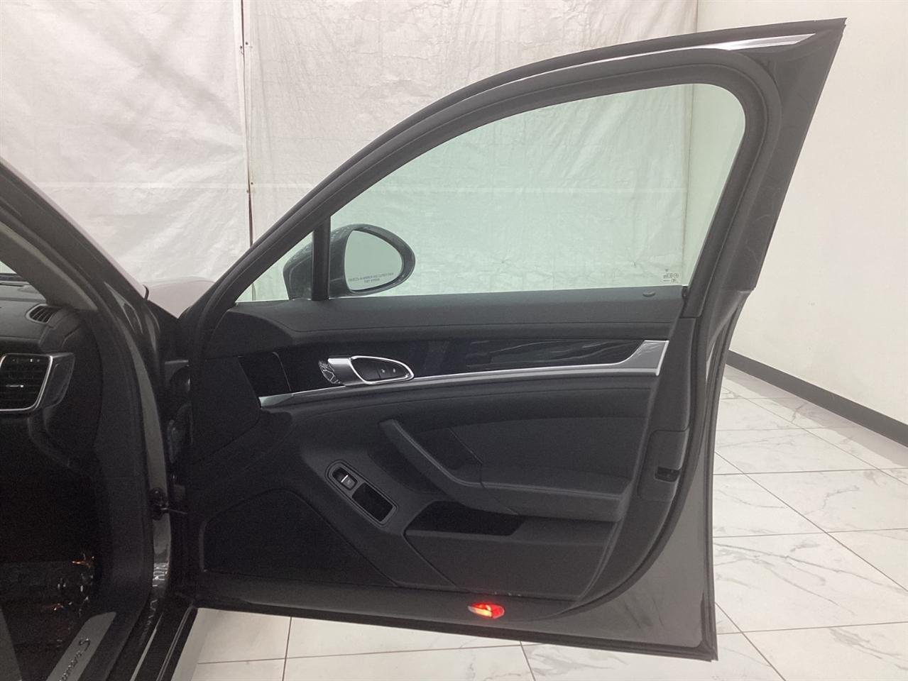 Porsche Panamera 4dr HB 4S 2013