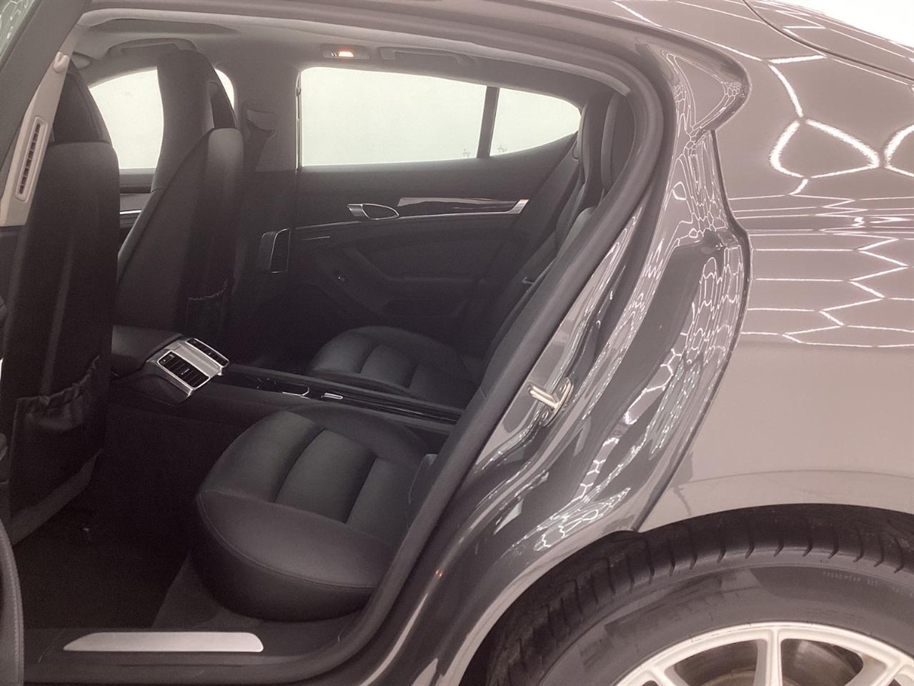 Porsche Panamera 4dr HB 4S 2013