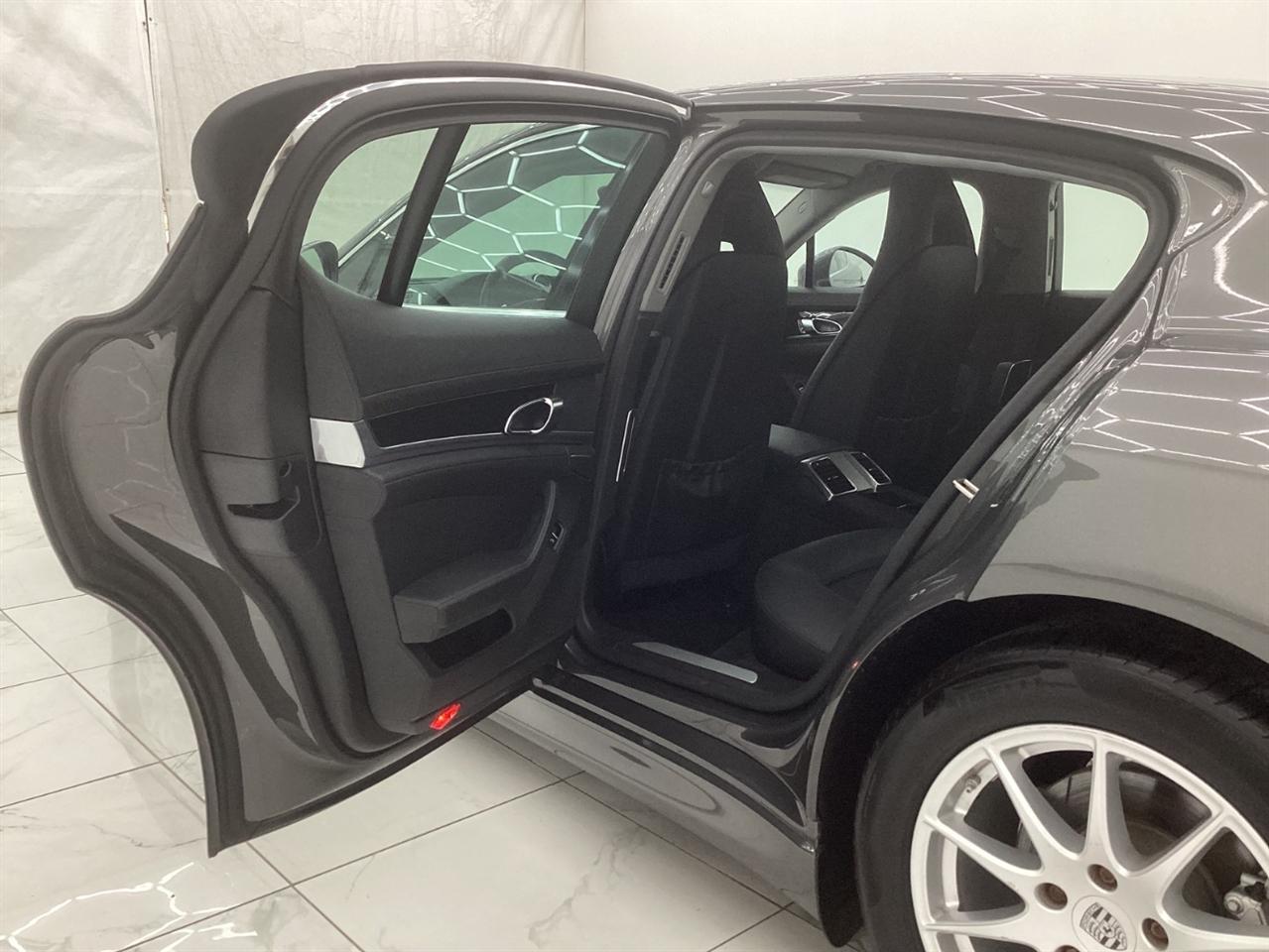 Porsche Panamera 4dr HB 4S 2013