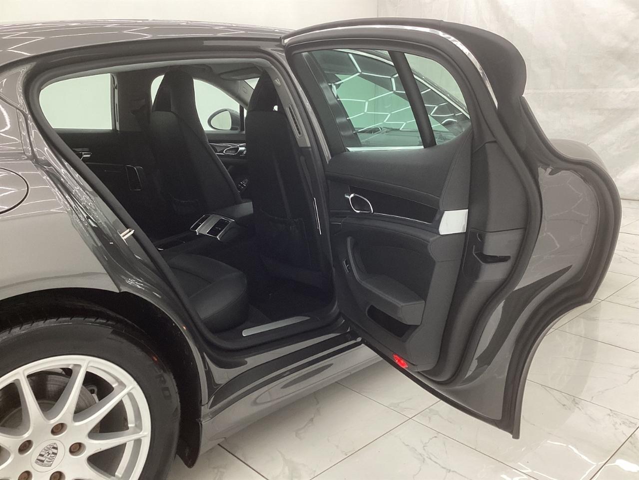 Porsche Panamera 4dr HB 4S 2013