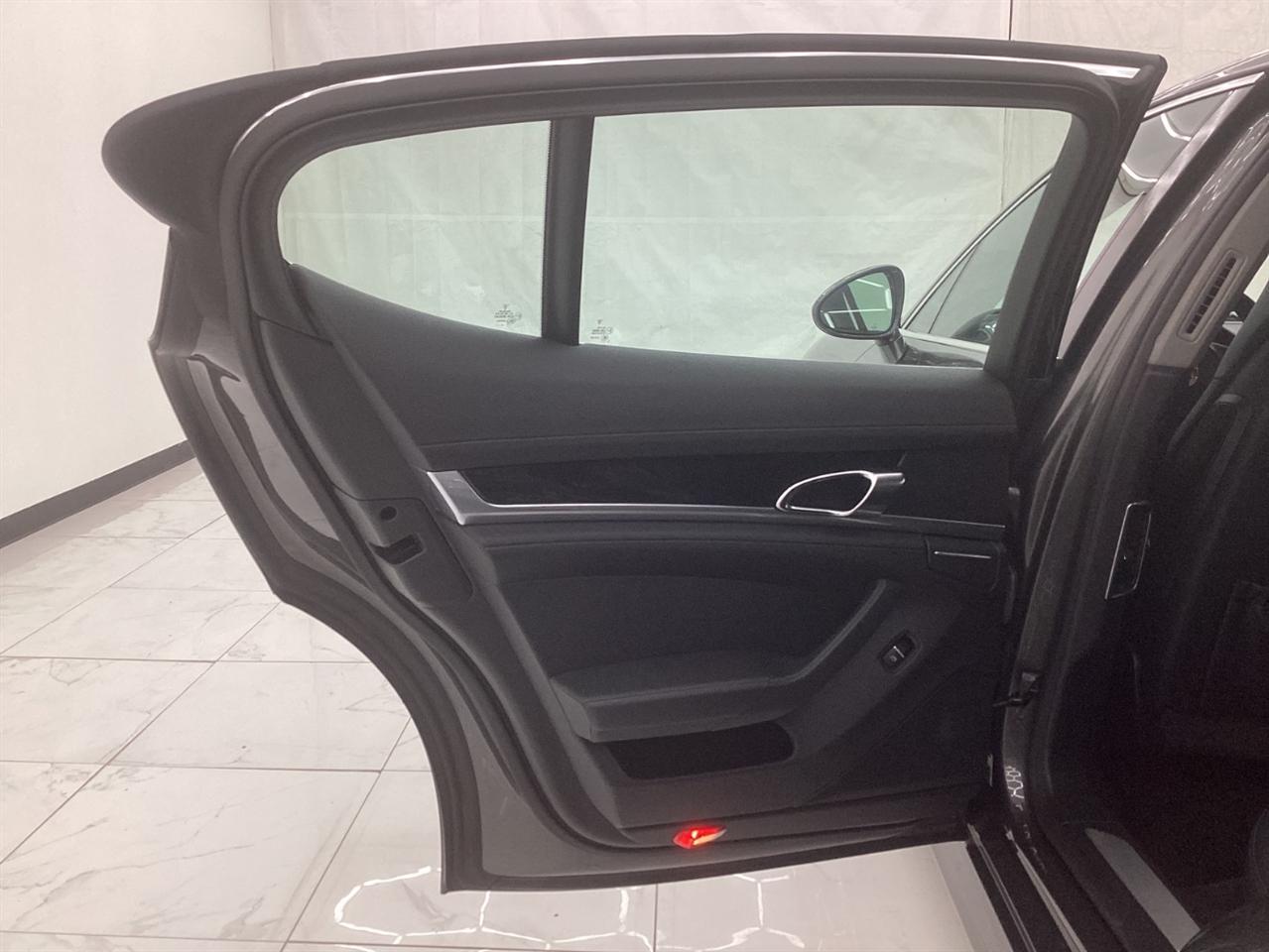Porsche Panamera 4dr HB 4S 2013