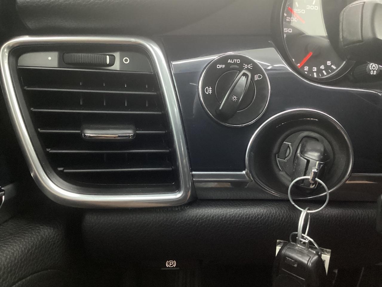 Porsche Panamera 4dr HB 4S 2013
