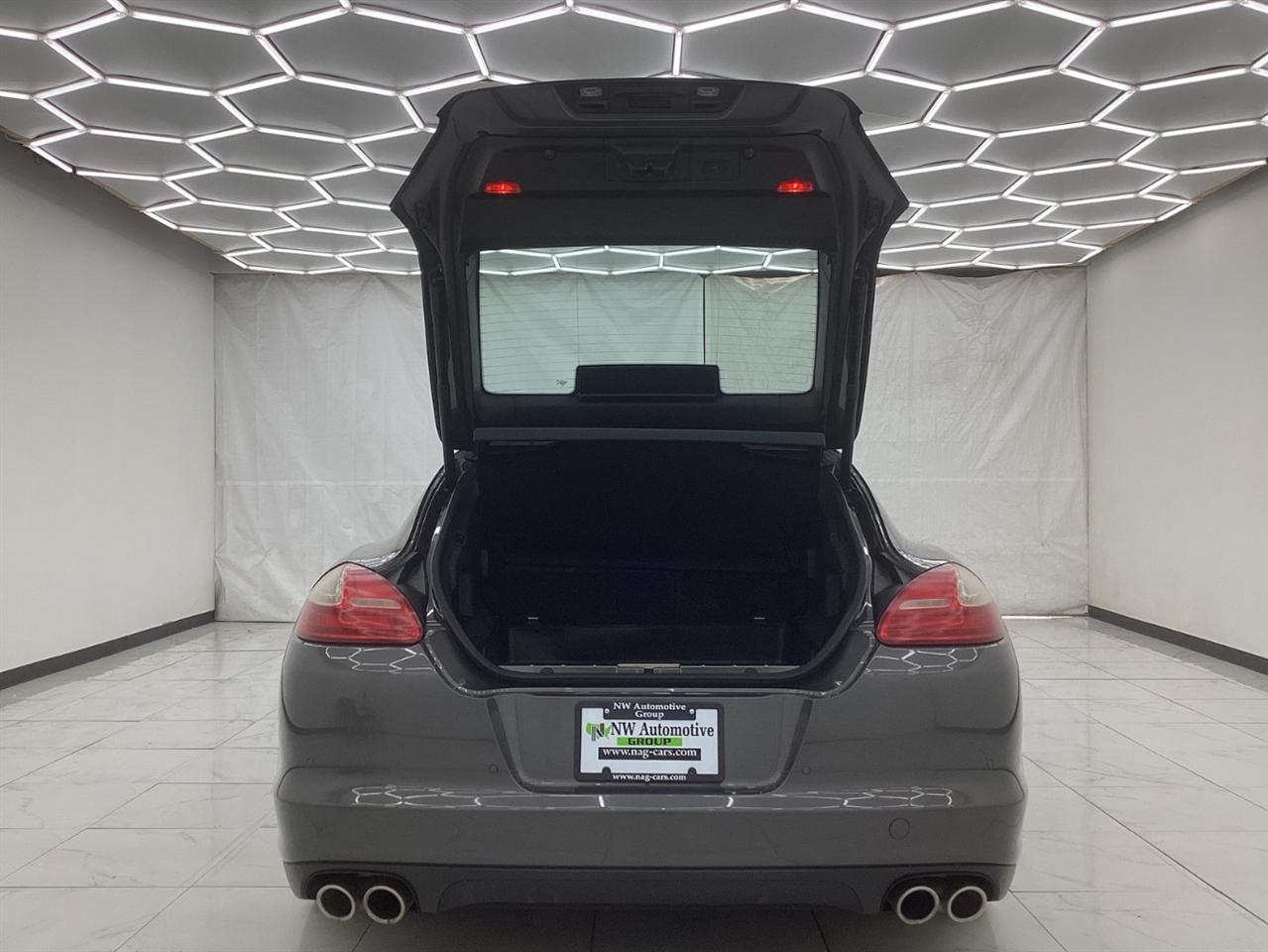 Porsche Panamera 4dr HB 4S 2013