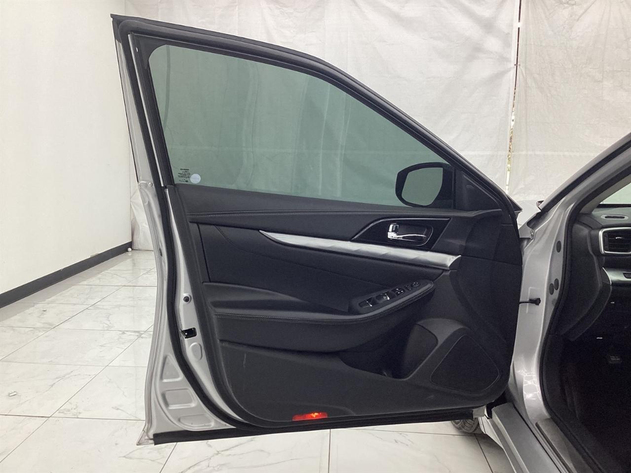 Nissan Maxima SV 3.5L 2019