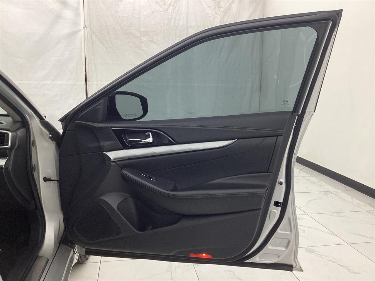 Nissan Maxima SV 3.5L 2019