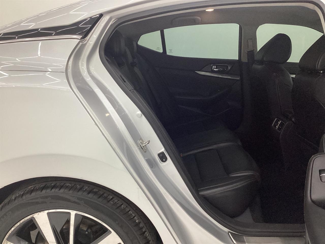 Nissan Maxima SV 3.5L 2019