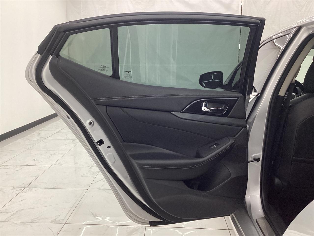 Nissan Maxima SV 3.5L 2019