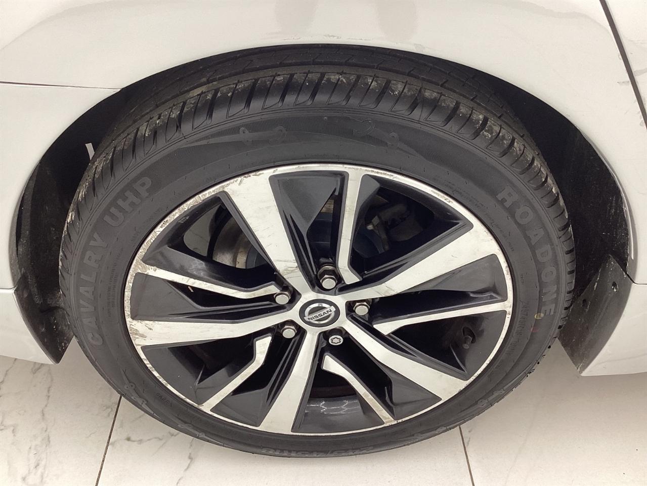 Nissan Maxima SV 3.5L 2019