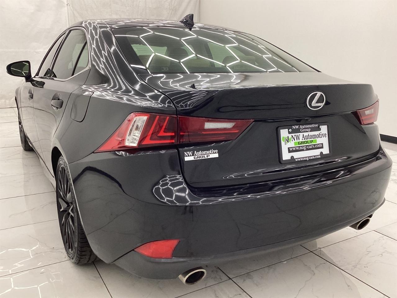 Lexus IS 250 4dr Sport Sdn Auto AWD 2014