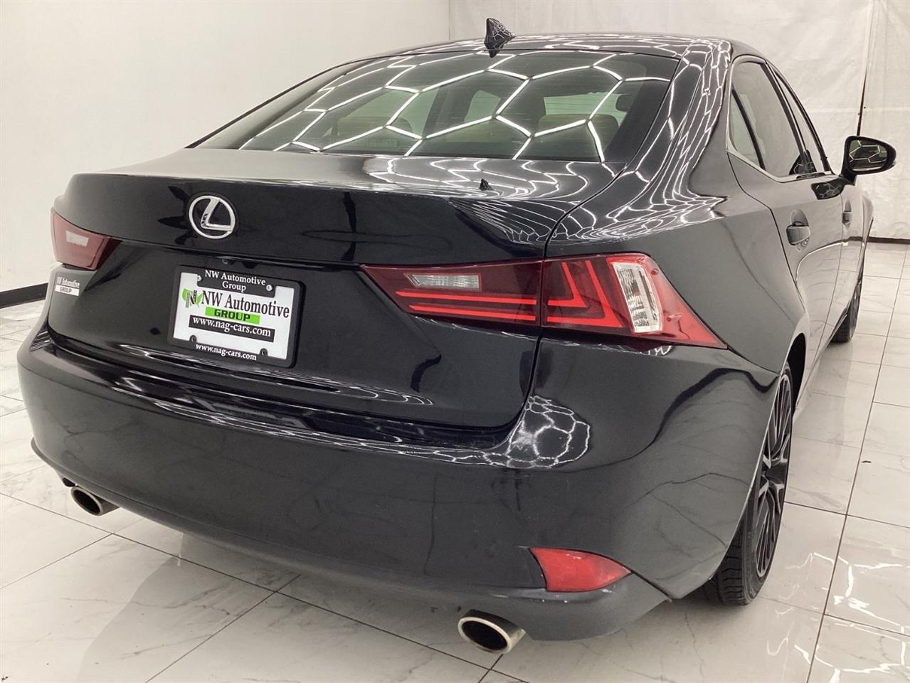 Lexus IS 250 4dr Sport Sdn Auto AWD 2014