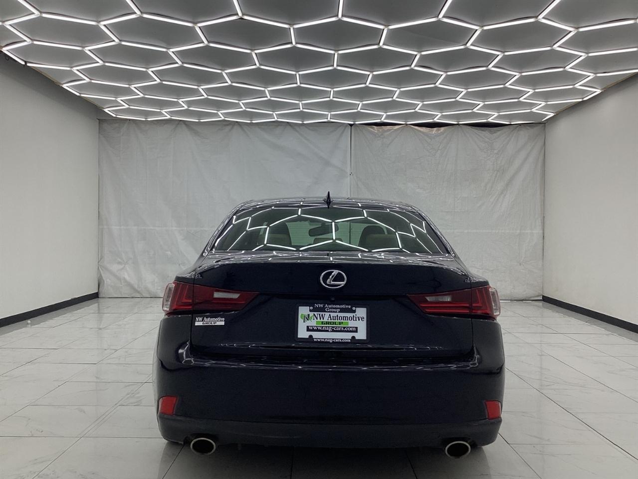 Lexus IS 250 4dr Sport Sdn Auto AWD 2014