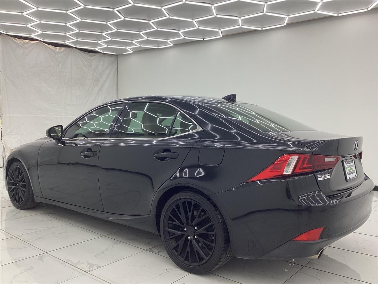 Lexus IS 250 4dr Sport Sdn Auto AWD 2014