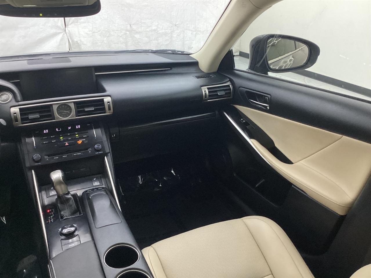 Lexus IS 250 4dr Sport Sdn Auto AWD 2014