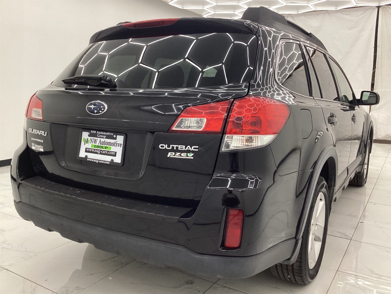 Subaru Outback 4dr Wgn H4 Auto 2.5i Premium 2013