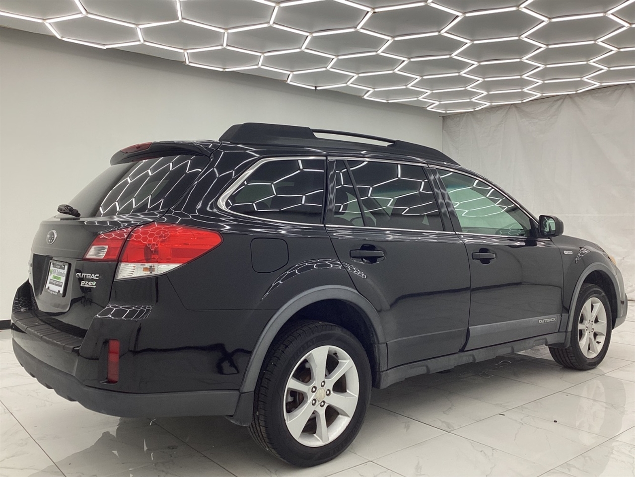 Subaru Outback 4dr Wgn H4 Auto 2.5i Premium 2013