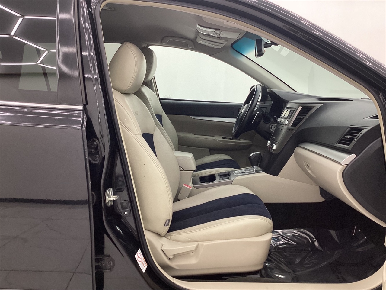 Subaru Outback 4dr Wgn H4 Auto 2.5i Premium 2013