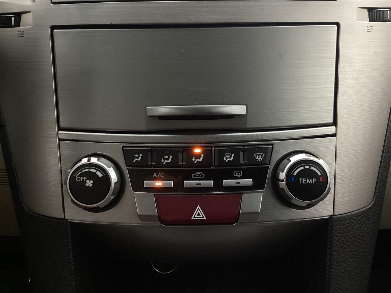 Subaru Outback 4dr Wgn H4 Auto 2.5i Premium 2013