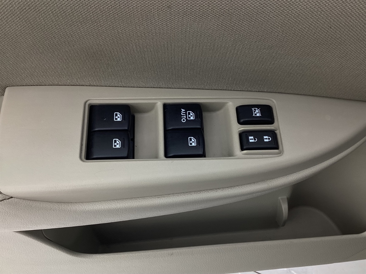 Subaru Outback 4dr Wgn H4 Auto 2.5i Premium 2013