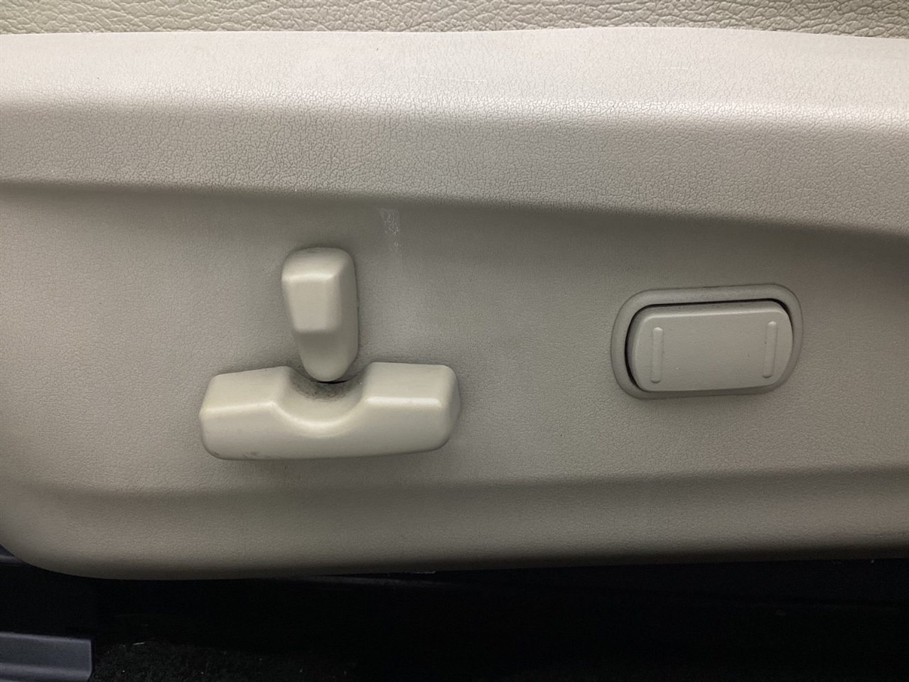 Subaru Outback 4dr Wgn H4 Auto 2.5i Premium 2013