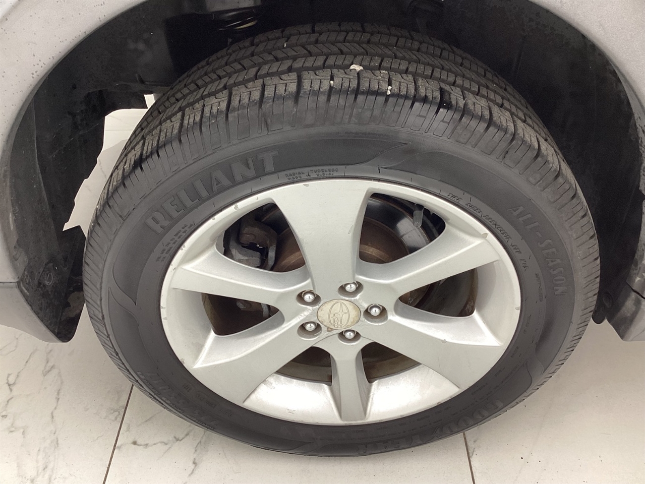 Subaru Outback 4dr Wgn H4 Auto 2.5i Premium 2013