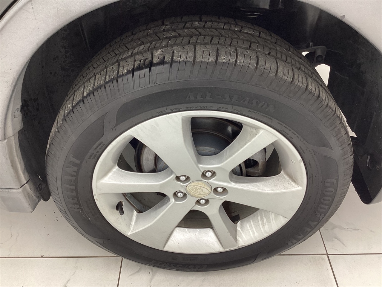 Subaru Outback 4dr Wgn H4 Auto 2.5i Premium 2013