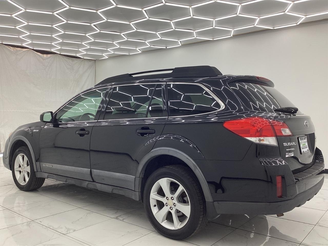 Subaru Outback 4dr Wgn H4 Auto 2.5i Premium 2013