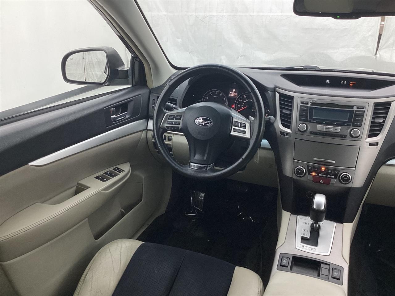 Subaru Outback 4dr Wgn H4 Auto 2.5i Premium 2013