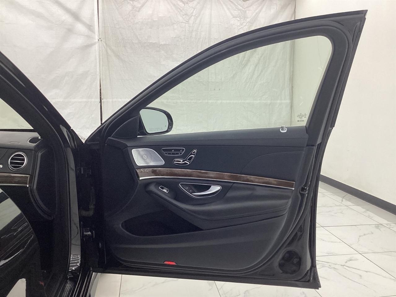 Mercedes-Benz S-Class S 560 4MATIC Sedan 2018