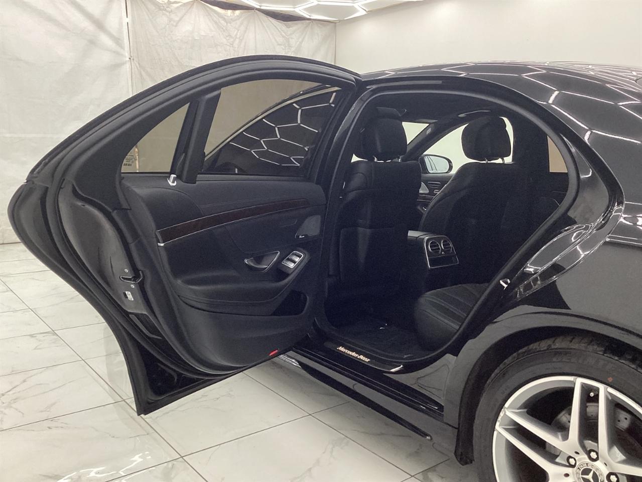 Mercedes-Benz S-Class S 560 4MATIC Sedan 2018