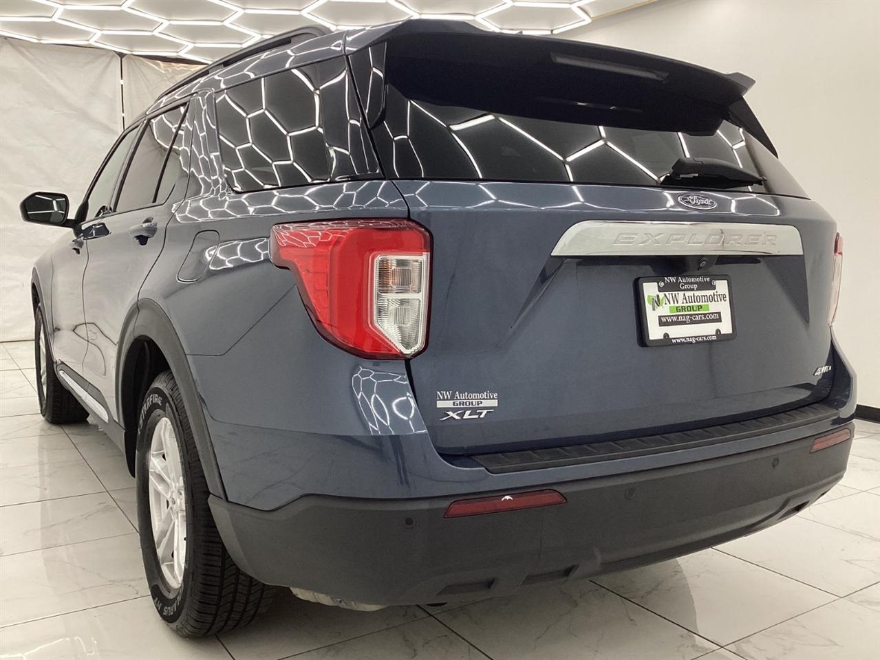 Ford Explorer XLT 4WD 2021
