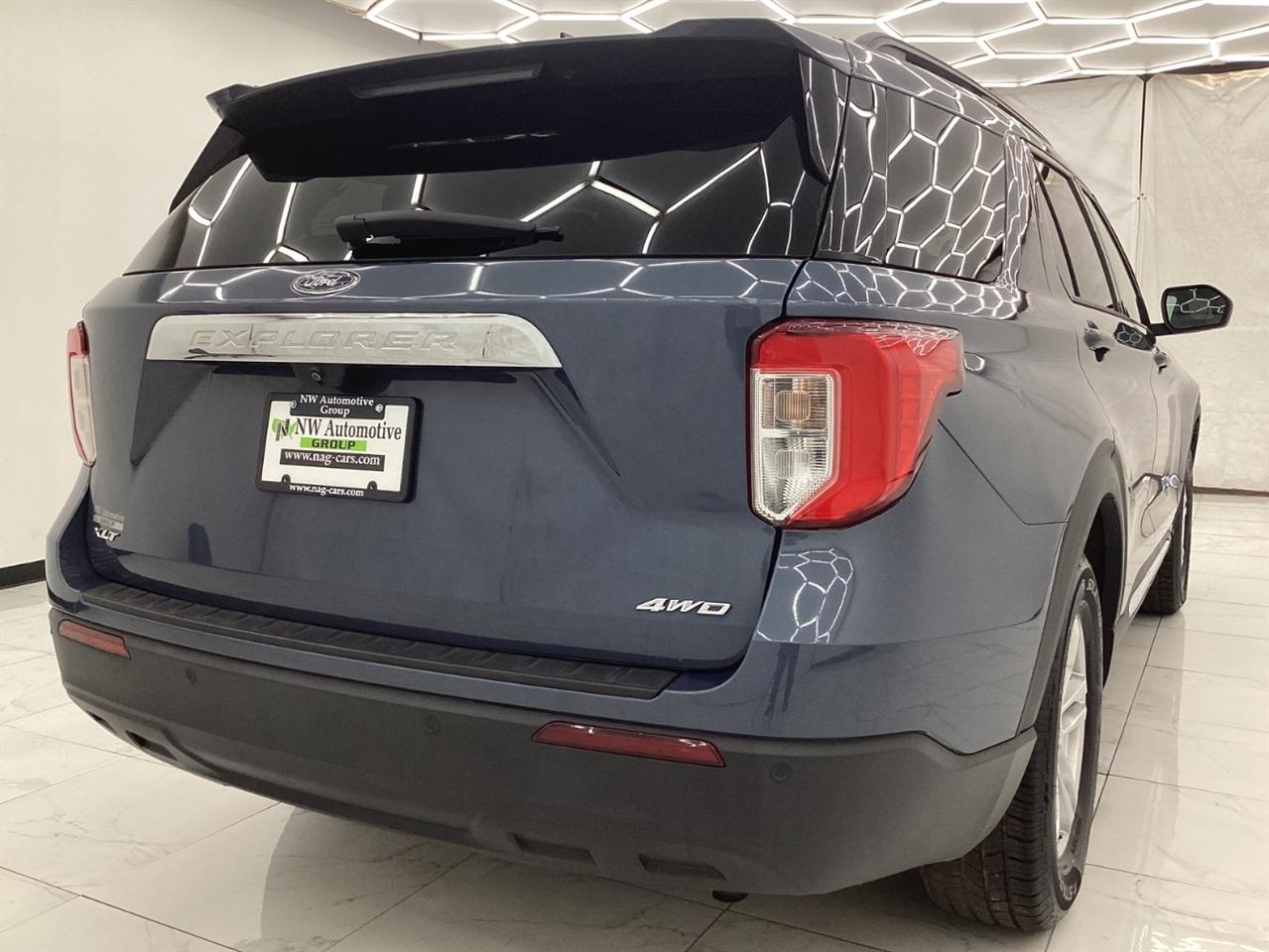 Ford Explorer XLT 4WD 2021