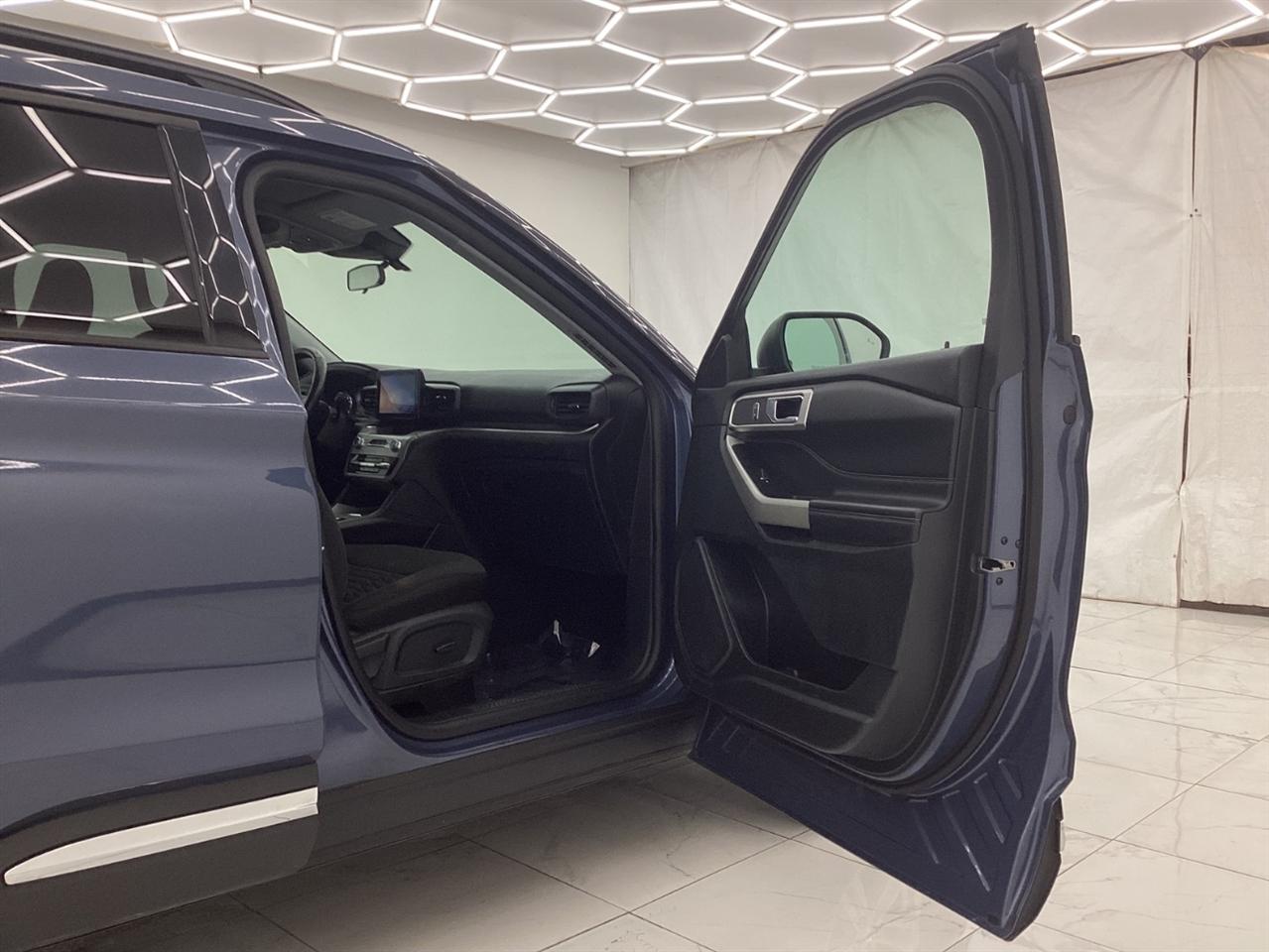 Ford Explorer XLT 4WD 2021